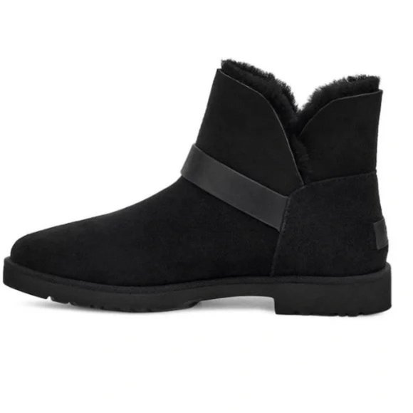 Ugg $150 Australia Romely Short Buckle Boot Black Sz 10 NIB! - Picture 4 of 6